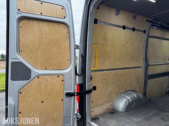 Volkswagen Crafter 21 of 30