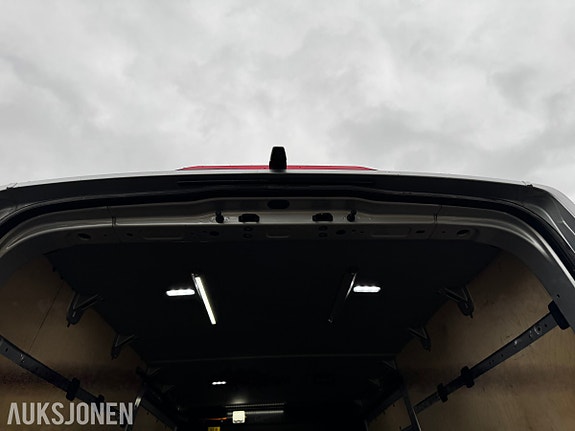 Volkswagen Crafter 23 of 30