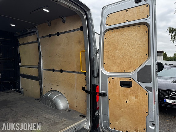 Volkswagen Crafter 20 of 30