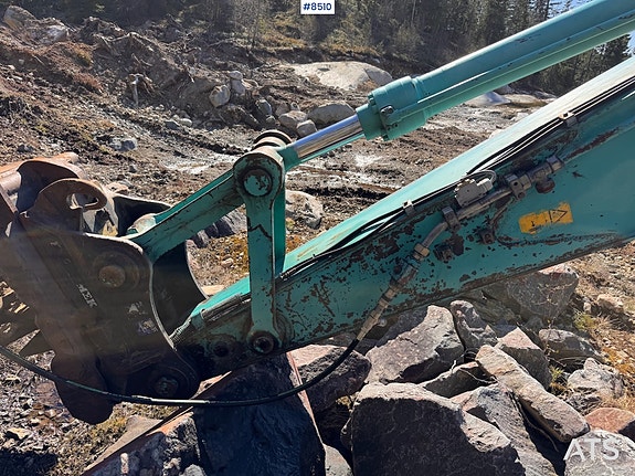 Kobelco SK235SR Gravemaskin m/ 1 tannskuffe. Nytt understell! 9 of 30