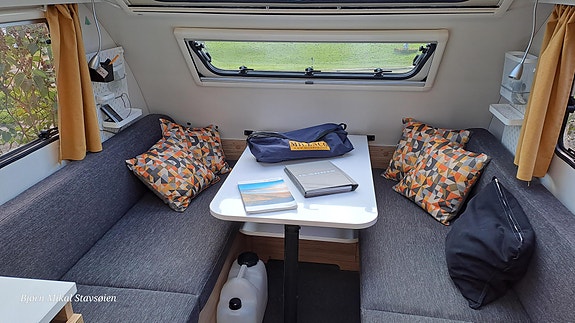 Adria Action 361 LH 9 of 26