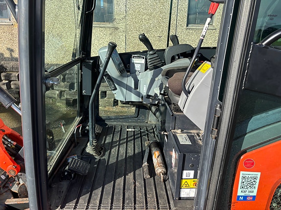 Kubota KX019-4 7 of 11