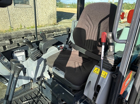 Kubota KX019-4 8 of 11