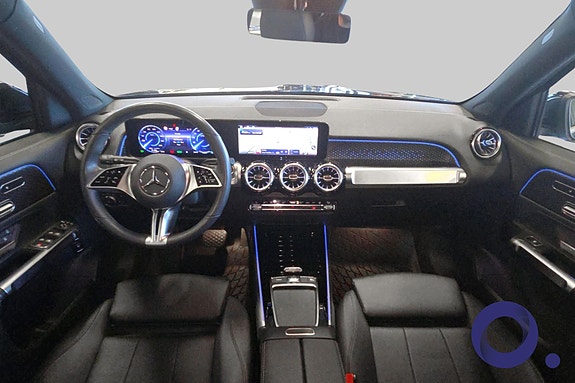 Mercedes-Benz EQB250 17 of 30