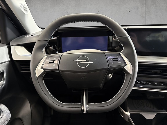 Opel Frontera 13 of 18