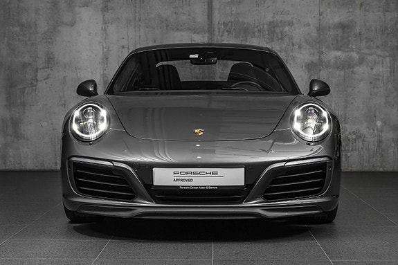 Porsche 911 6 of 30