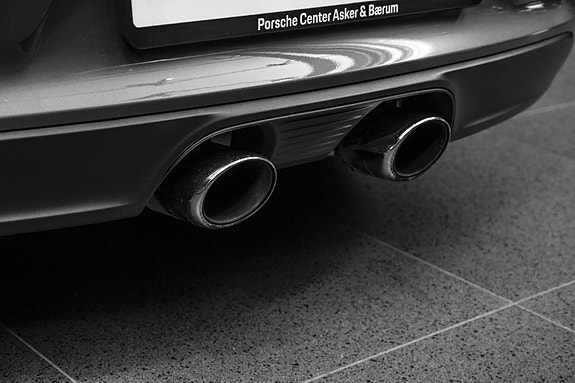 Porsche 911 11 of 30