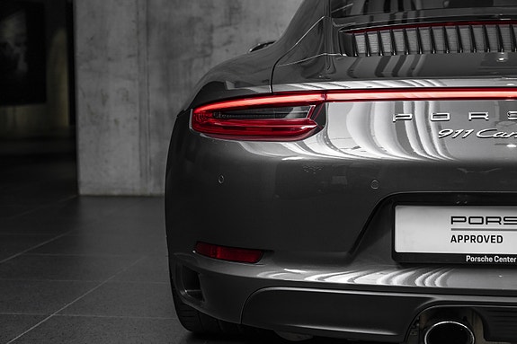 Porsche 911 9 of 30