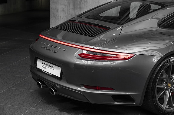 Porsche 911 5 of 30