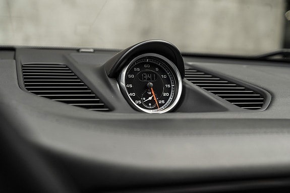 Porsche 911 27 of 30