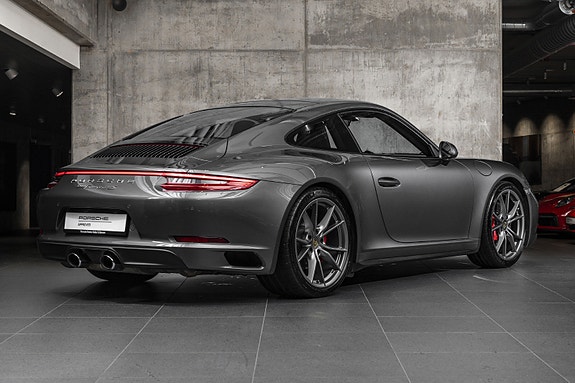 Porsche 911 3 of 30