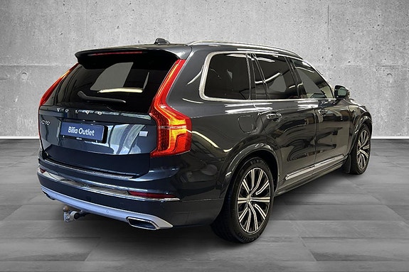 Volvo XC90 3 of 30