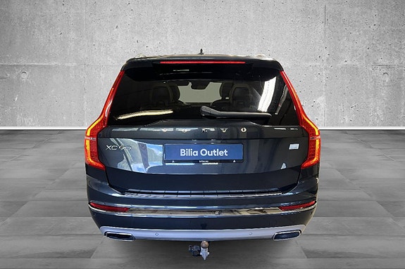 Volvo XC90 28 of 30