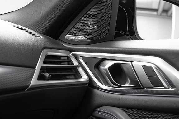 BMW i4 14 of 29