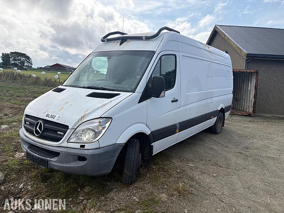 Mercedes-Benz Sprinter 2 of 29