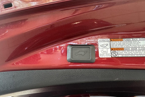 Toyota RAV4 23 of 29