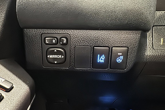 Toyota RAV4 11 of 29