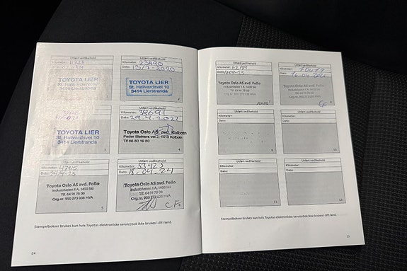 Toyota RAV4 29 of 29