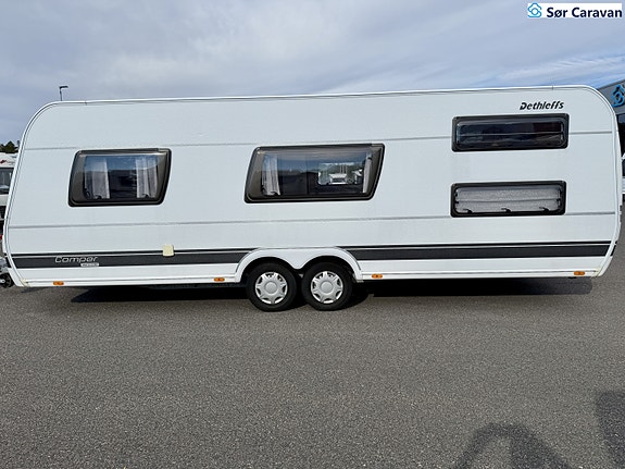 Dethleffs 650 Camper Snow 4 of 23