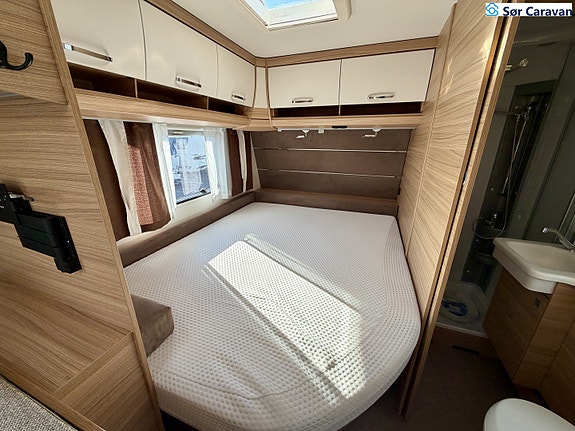 Dethleffs 650 Camper Snow 14 of 23