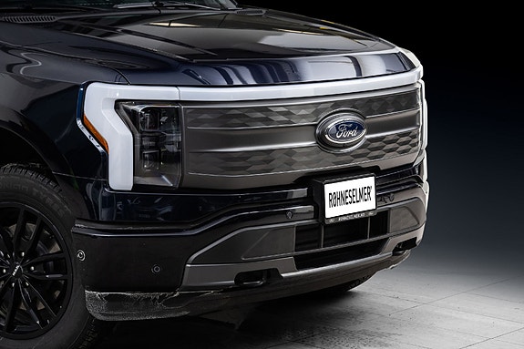 Ford F-150 2 of 30