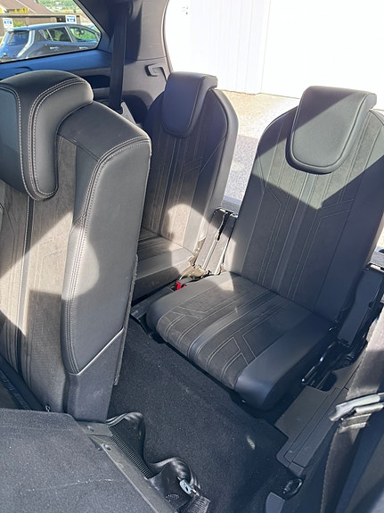 Peugeot 5008 8 of 17
