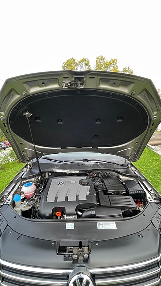 Volkswagen Passat 16 of 30