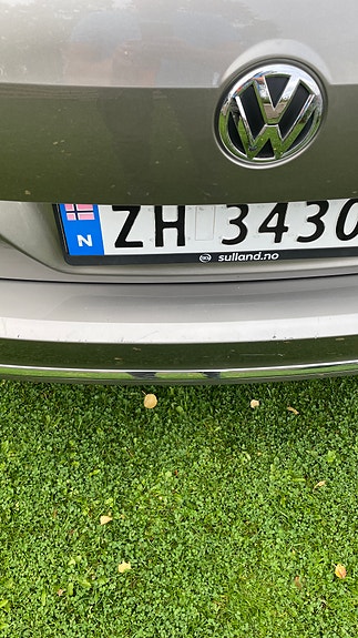 Volkswagen Passat 9 of 30