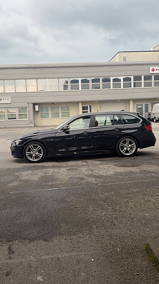 BMW 320i 6 of 15