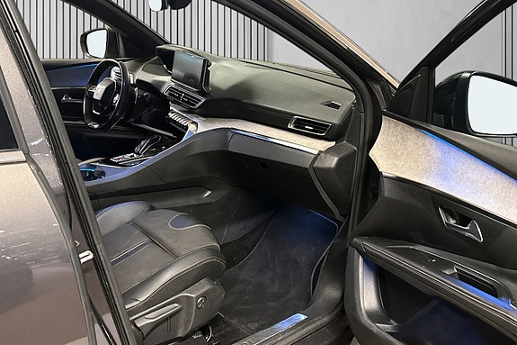 Peugeot 5008 16 of 30