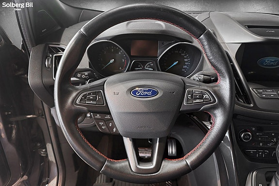 Ford Kuga 23 of 30