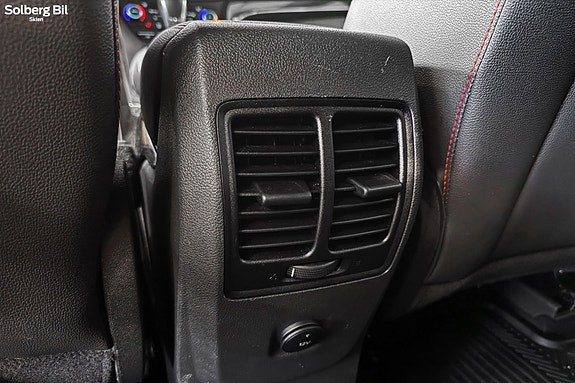 Ford Kuga 17 of 30