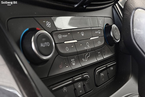 Ford Kuga 28 of 30