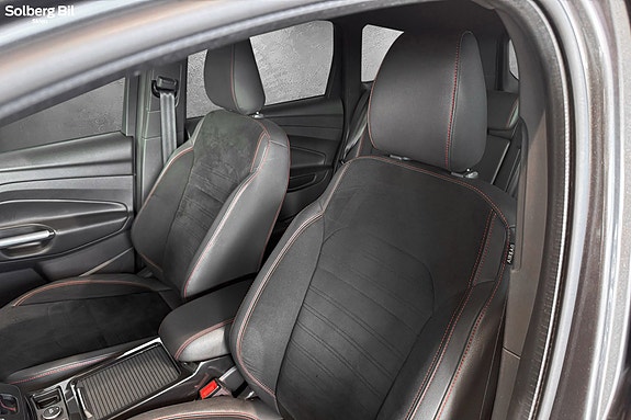Ford Kuga 24 of 30