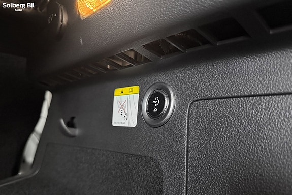 Ford Kuga 10 of 30