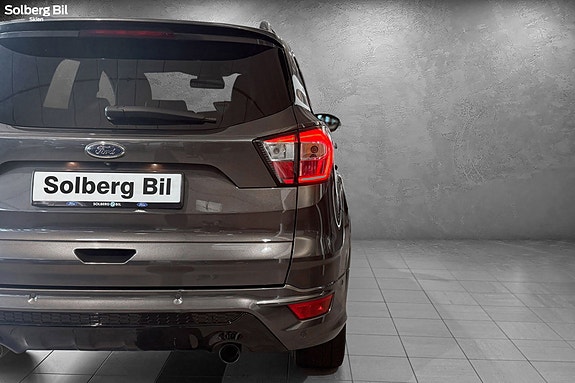 Ford Kuga 9 of 30