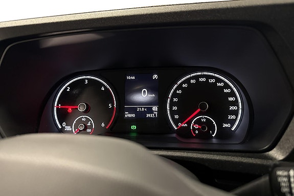 Volkswagen Caddy Maxi 10 of 24