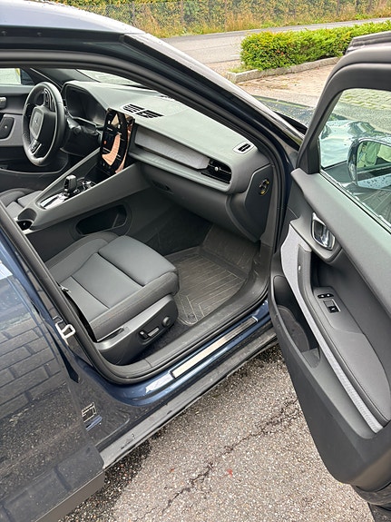 Polestar 2 15 of 16