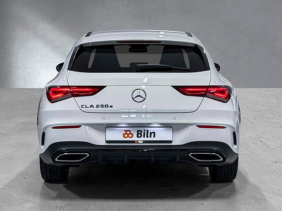 Mercedes-Benz CLA250 e 4 of 27