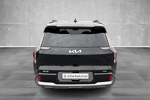 Kia EV9 16 of 17
