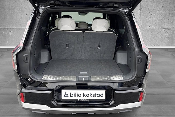 Kia EV9 15 of 17