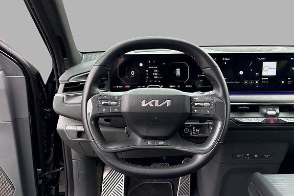 Kia EV9 7 of 17