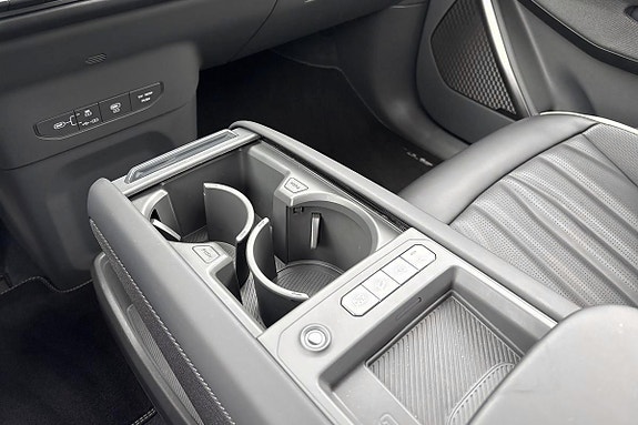 Kia EV9 9 of 17