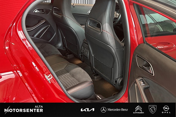 Mercedes-Benz GLA200 d 8 of 16