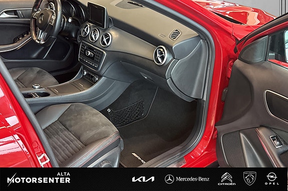Mercedes-Benz GLA200 d 7 of 16