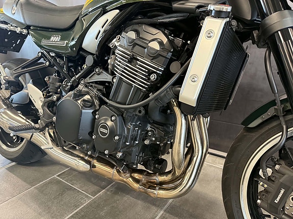 Kawasaki Z 900 RS 13 of 20