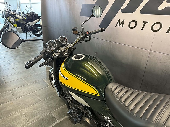 Kawasaki Z 900 RS 5 of 20
