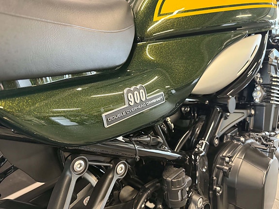 Kawasaki Z 900 RS 16 of 20