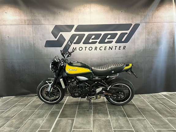Kawasaki Z 900 RS 3 of 20