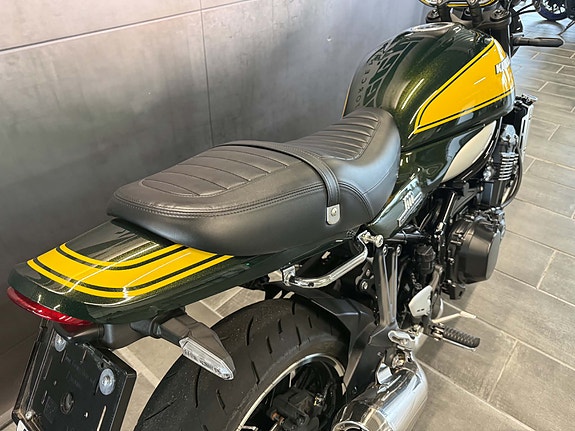 Kawasaki Z 900 RS 17 of 20